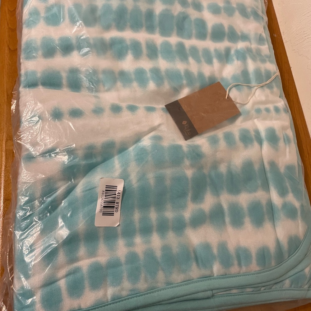 Kyte Baby Robin Rip Tide toddler blanket NIB